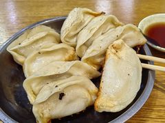 -黄阿姨锅贴大王(万航渡路店)