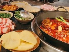 -四小区火锅·巷子里的重庆火锅(花照壁店)