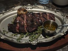 -LESCEDARS Brasserie Bistro香柏树