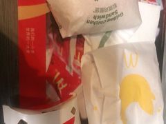 -麦当劳(龙洞店)