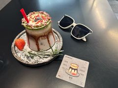 花环-BE NORMAL CAFE(霞溪路店)