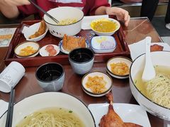 -百年老字号·观振兴蟹黄面·三虾面·苏式面(观前街富仁坊巷店)