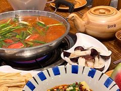 -亮欢寨酸汤鱼(沙冲路店)