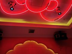 -范特西FANTASY量贩式KTV(民主广场店)