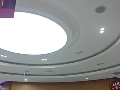 -雅悦齿科(顾村公园店)
