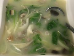 菌王三鲜汤-88号小吃店·经典云南菜·地道纳西美食