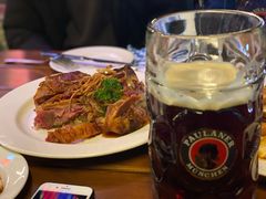 烤猪肘配酸菜和土豆泥-宝莱纳餐厅(滨江店)