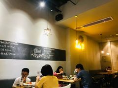 大堂-HELLO 27 意面·沙拉·帕尼尼