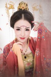点击看大图 -九月鹰飞汉服摄影工作室