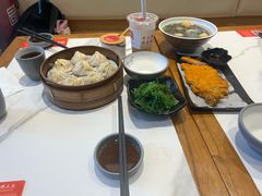 -馋三尺蟹粉小笼(人民广场店)