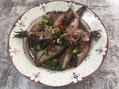 -臻鲜燕海鲜融合餐厅(金陵style店)