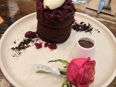 -FLOVIE FLORIST CAFE