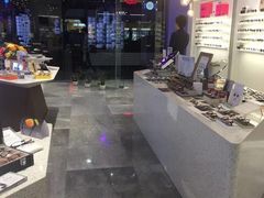 -茂昌眼镜(南京西路店)