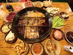 -岗上渣渣老火锅(两路口店)