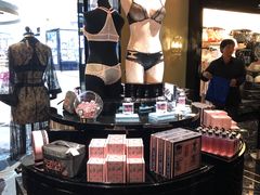 -Victoria's Secret(杭州湖滨银泰in77店)