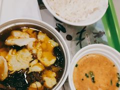 -老乡鸡(六安新加坡御苑店)