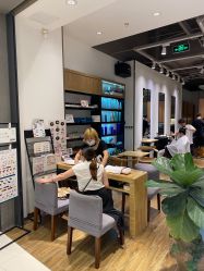 -Mentor Hair Salon