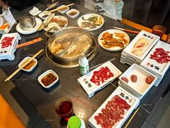 -魁牛·潮汕牛肉自助火锅(沈辽路万达店)