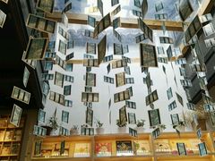 -猫的天空之城概念书店(杭州南宋御街店)