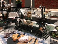 -上海滴水湖皇冠假日酒店