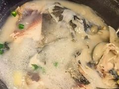 -陈大锅·岳阳鱼馆·地道岳阳菜(美食街店)