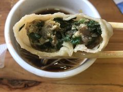 -地方名吃海鲜大馅蒸饺(北戴河店)