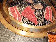 -铭牛烧肉·和牛海鲜自助(高新月牙湖店)