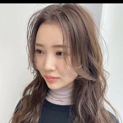 -BULB STUDIO 巴柏明星发型工作室