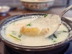 芫茜煎骨腩粥-山水茶艺馆·点心粤菜·30年老字号