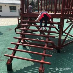 -酷酷兔少儿拓展天地