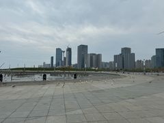 -东港音乐喷泉广场