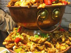-巴四老城区炭火蛙锅(张江店)