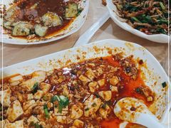 -洪霞餐馆