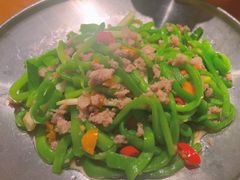 -聚鑫朋酸菜肥肠(文艺路口店)