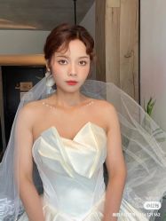 -Lady  Jane高端婚纱礼服馆