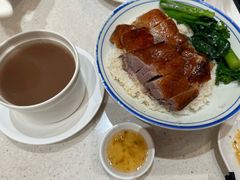 -香港新发烧腊茶餐厅(水围店)