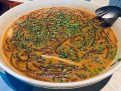 沙蒜烧豆面-荣小馆(临海世纪花城店)