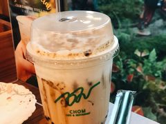 -Chom Cafe and Restaurant