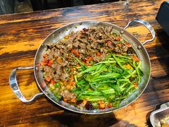 -蚝美人·生蚝海鲜烧烤(茶花园店)