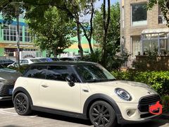 -上海宝诚中环BMW·MINI4S店