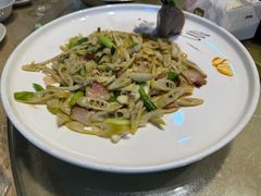 腊肉炒苦笋-老字号农家宴