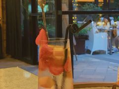 草莓芒果苏打-五合院·整点烤肉