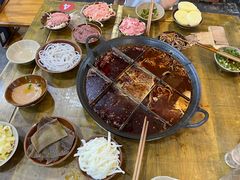 -正南齊北重庆老火锅(光华村直营店)