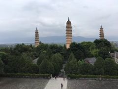 -三塔倒影公园