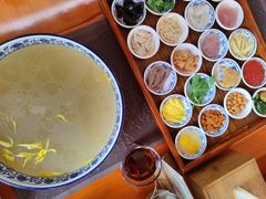 -桥馫源蒙自过桥米线(蒙自店)