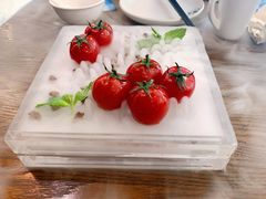 番茄脆菇沙拉-小大董·烤鸭(王府井apm店)