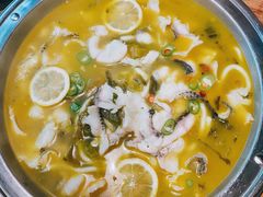 酸菜鱼-泥糊破店小酒馆·团建聚餐(南京西路店)