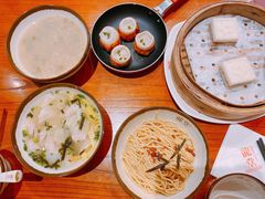 手包小馄饨-龍堂蟹黄小笼包(万家丽店)