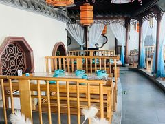 -荷塘秋月·本帮江浙菜(国权路店)