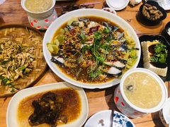 高压剁椒鱼头-陈记高压锅鱼头·生蚝